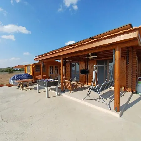 Chalet Mona's Log Cabin *