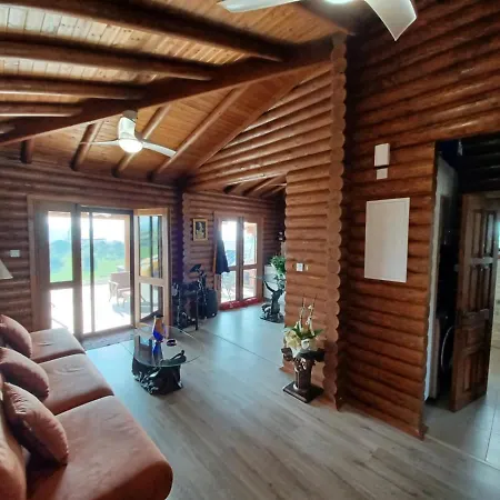 Chalet Mona's Log Cabin *