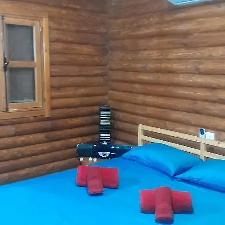 Chalet Mona's Log Cabin Monagroulli